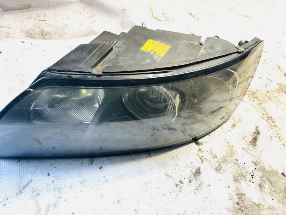30698885 Volvo V50 2005 Headlight - FRONT LEFT