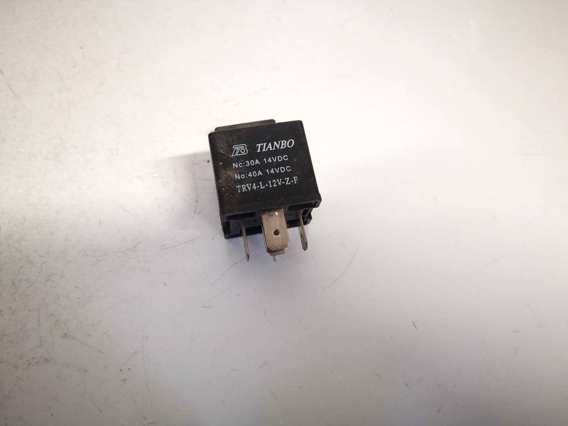 30A14VDC Toyota Avensis 2008 Relay module