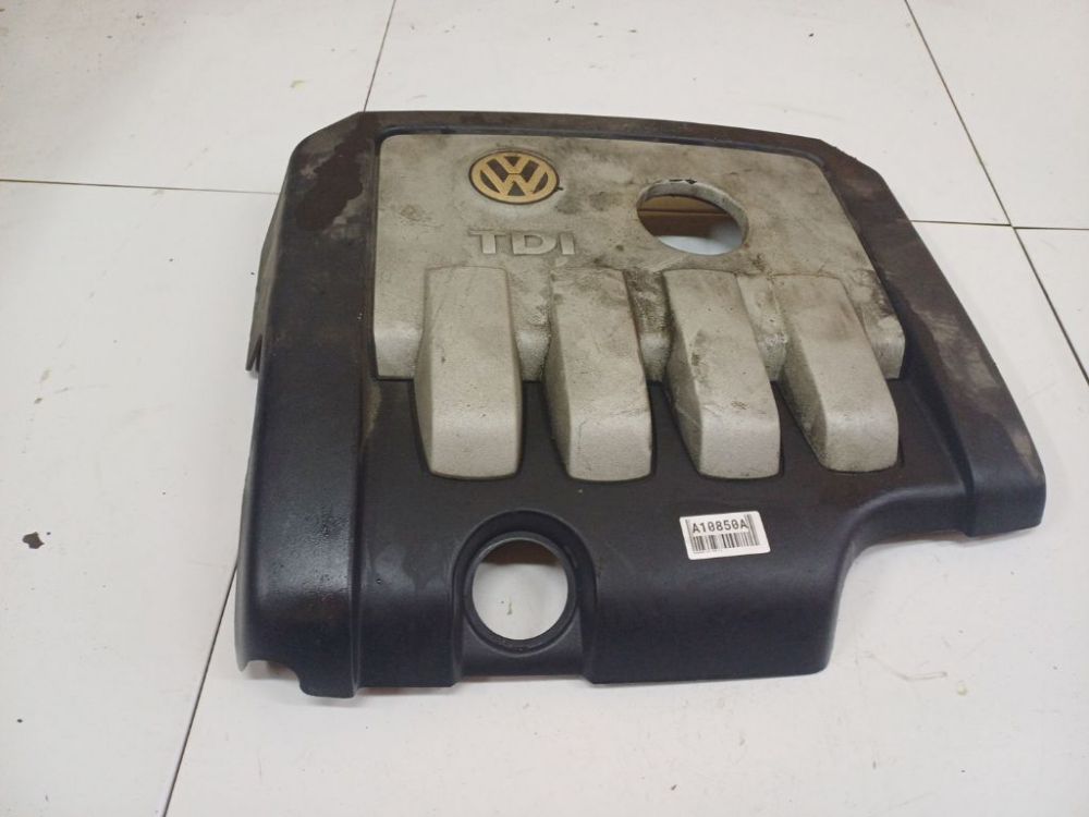 Volkswagen Golf 2003 Variklio dekoratyvine apsauga