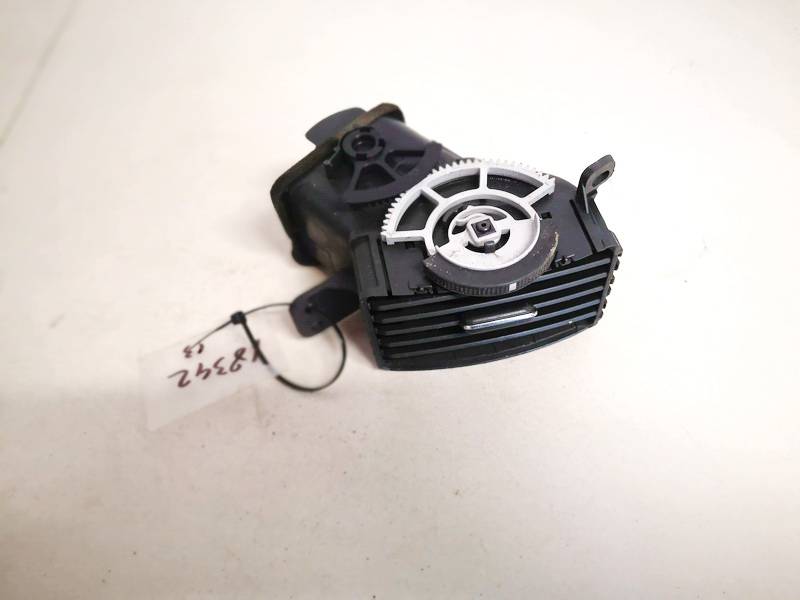 5566064010 Toyota Corolla Verso 2005 Wloty powietrza do kabiny