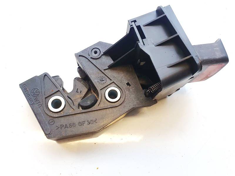 3B0885737C Volkswagen Passat 2003 Seat Lock Latch assembly