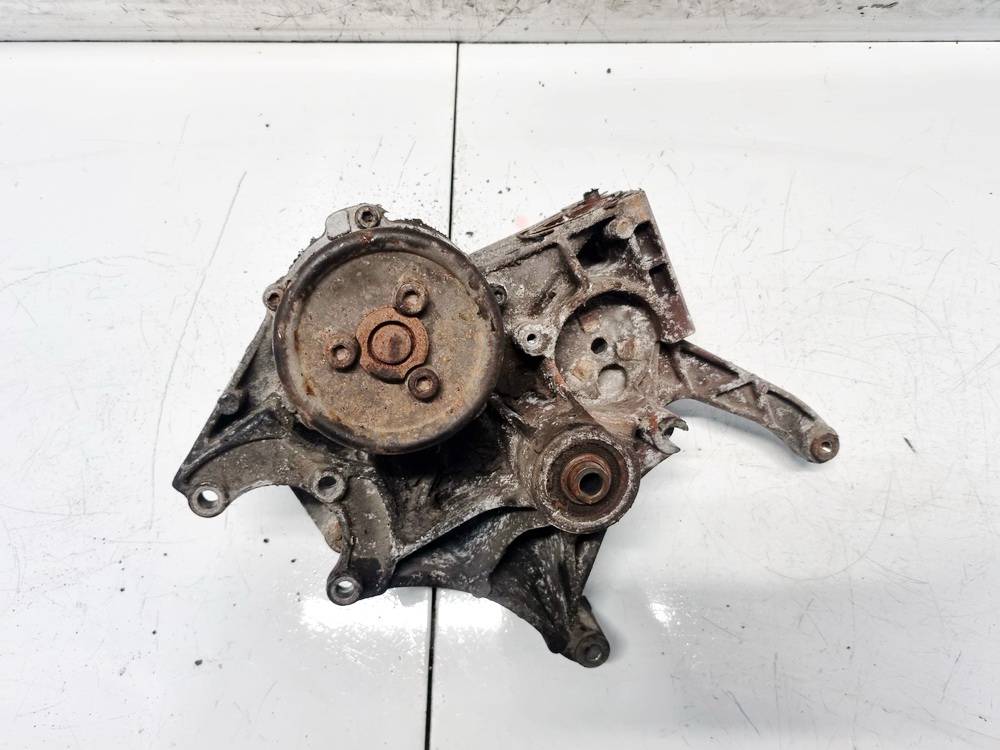 028903143AF Volkswagen Passat 1997 Engine Mount Bracket and Gearbox Mount Bracket