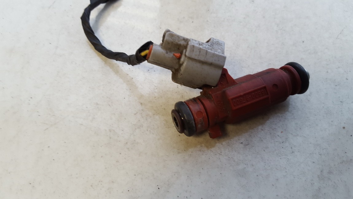 166009F600 Nissan Almera 2001 Fuel Injector