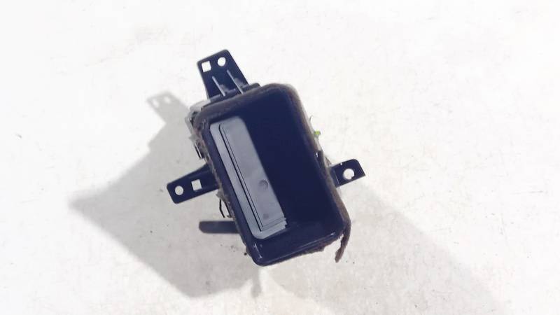 6860AV601PJ05 Nissan Primera 2003 Rejilla Aireadora - 
Moldura protectora de la rejilla de ventilación lateral del panel - Thumbnail 2