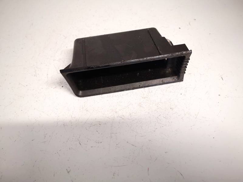 3C0863077 Volkswagen Passat 2013 Center Console Ashtray (Ash Tray)