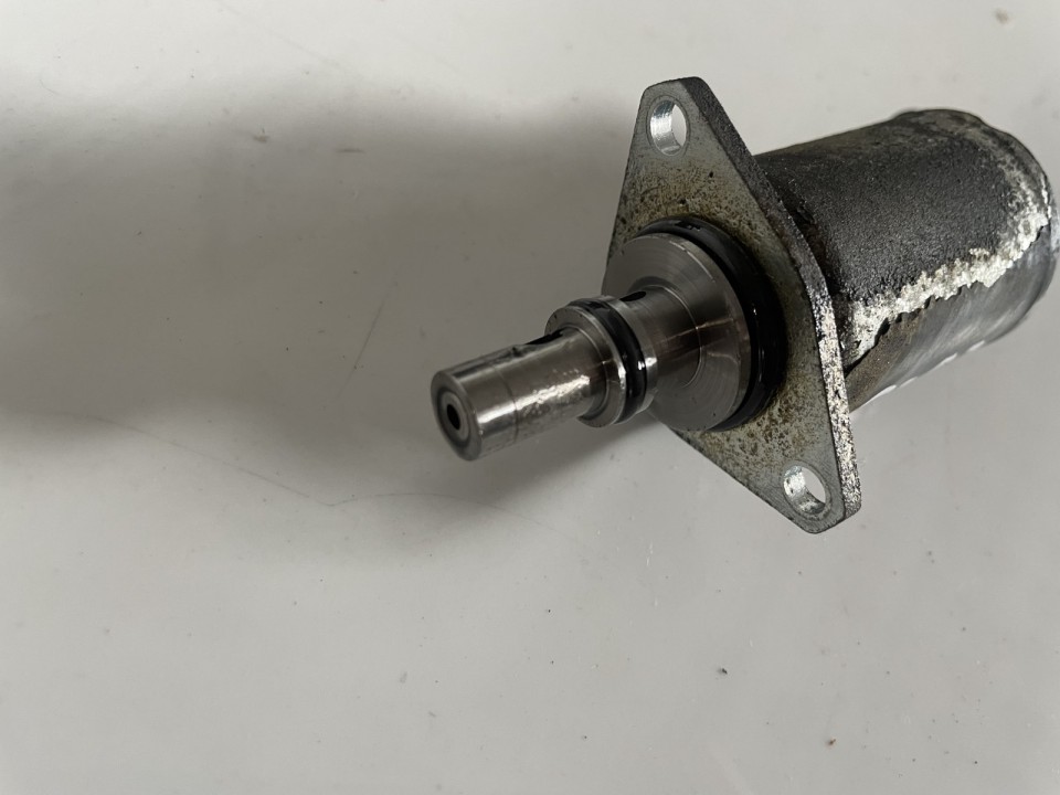 13150352 used FUEL RAIL HIGH PRESSURE SENSOR Volvo S40 2005 2.0L