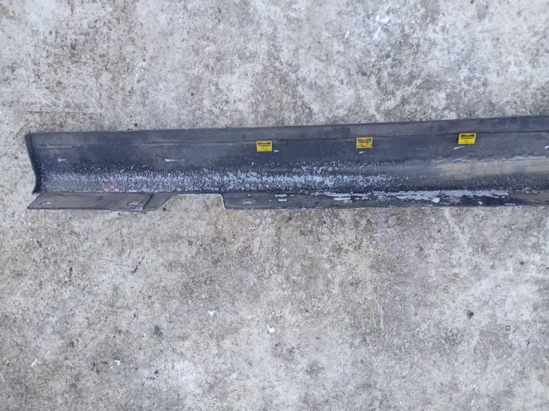 51777062298 BMW 3-Series 2006 Plastmasinis slenkstis desinys - Thumbnail 3