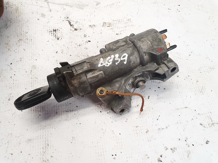 4B0905851C Volkswagen Golf 1999 Ignition Barrels (Ignition Switch)