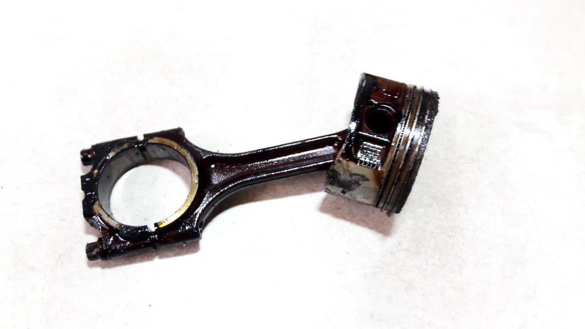 Volvo XC 70 2001 Kolben Pleuelstange