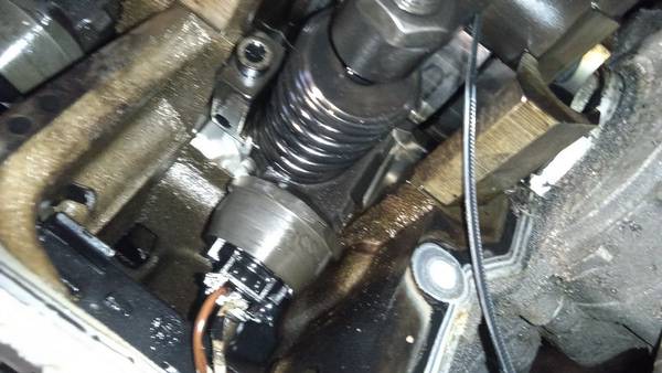 038130073BN Volkswagen Polo 2008 Wtryskiwacz Paliwa