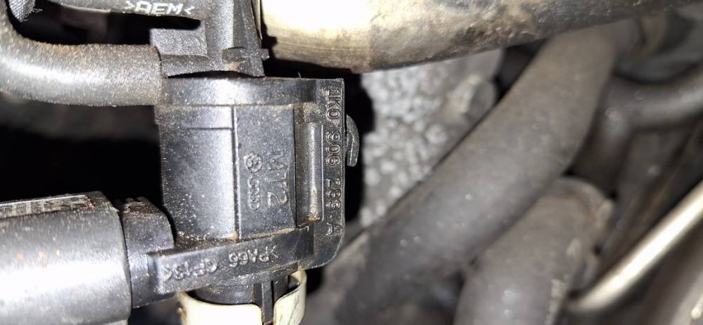 1K0906283A Volkswagen Passat 2007 Electrical selenoid (Electromagnetic solenoid) - Thumbnail 3