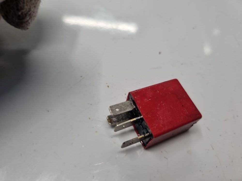 46520412 Fiat Stilo 2003 RELÉ PARA AUTOMÓVIL