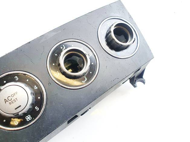 A1718300485 Mercedes-Benz SLK-CLASS 2004 Klimata vadības panelis (sildītāja vadības slēdži) - Thumbnail 3