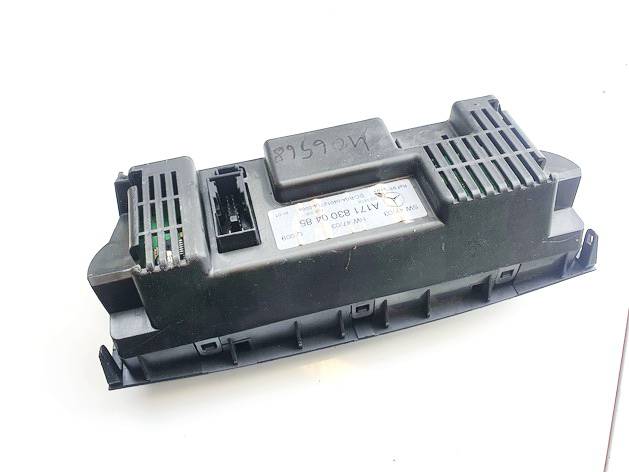 A1718300485 Mercedes-Benz SLK-CLASS 2004 Klimata vadības panelis (sildītāja vadības slēdži) - Thumbnail 2