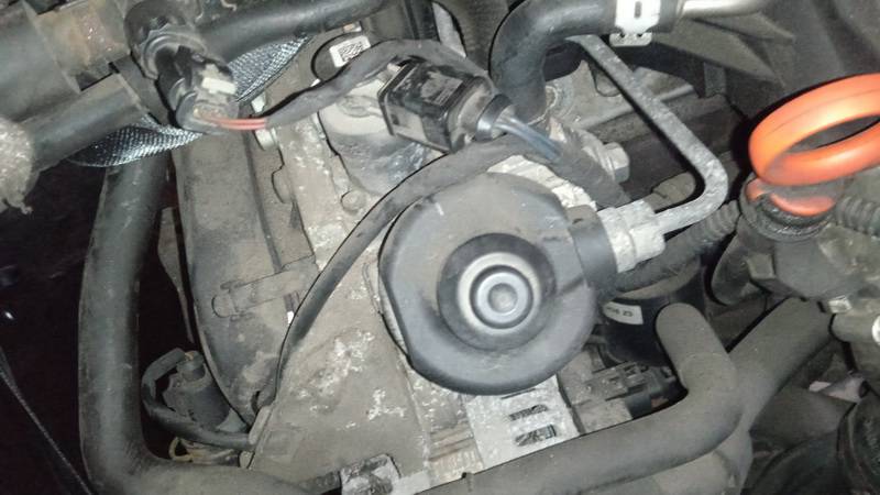 0445010526 Volkswagen Passat 2011 High Pressure Injection Pump - Thumbnail 2