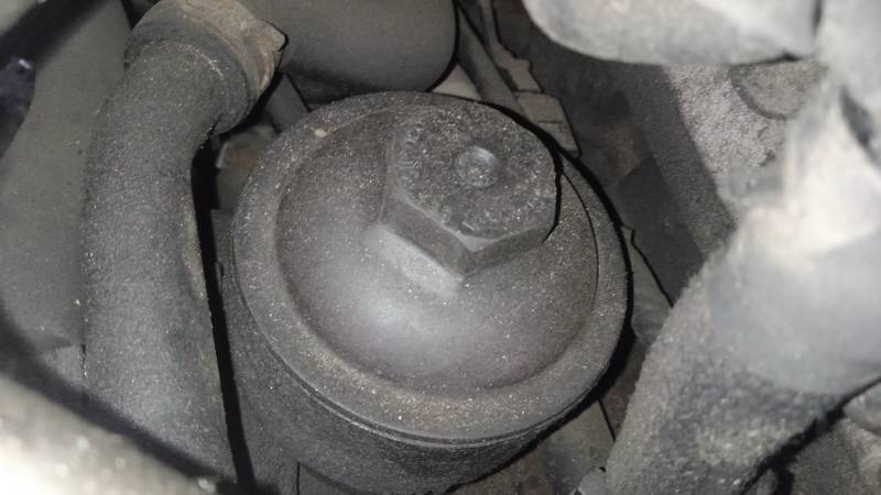 Volkswagen Passat 2011 Oil Filter Housing (oil filter cooler) - Thumbnail 3