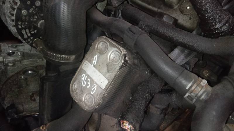 Volkswagen Passat 2011 Oil Filter Housing (oil filter cooler) - Thumbnail 2