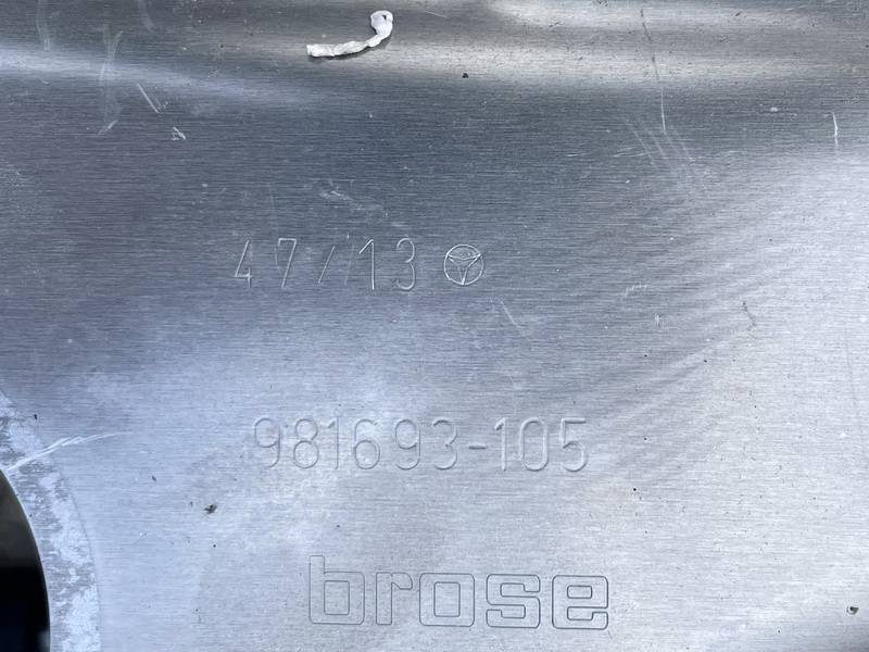 981693105 Mercedes-Benz C-CLASS 2013 Door winder mechanism (Window Regulator) - FRONT RIGHT - Thumbnail 3