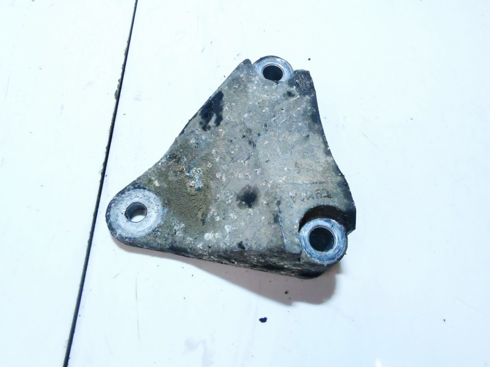 C9M1A Engine Mount Bracket and Gearbox Mount Bracket Ford Mondeo 2002 2