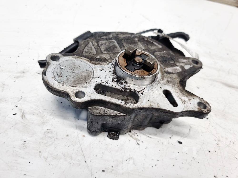 03L145100F Volkswagen Passat 2011 Bremžu vakuuma sūknis - Thumbnail 2