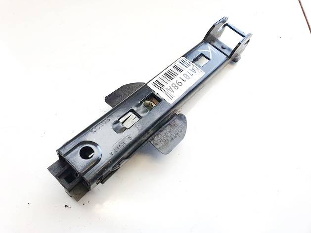 8E0857833A Skoda Superb 2009 Seat belt adjustment rail - FRONT LEFT - Thumbnail 3