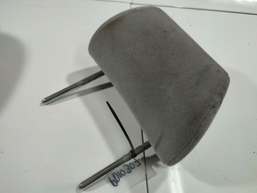 Ford Mondeo 2002 подголовник