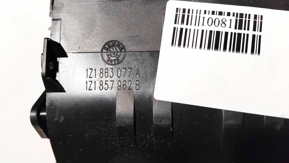 1Z1863077A Skoda Octavia 2008 Pelenine - Thumbnail 3