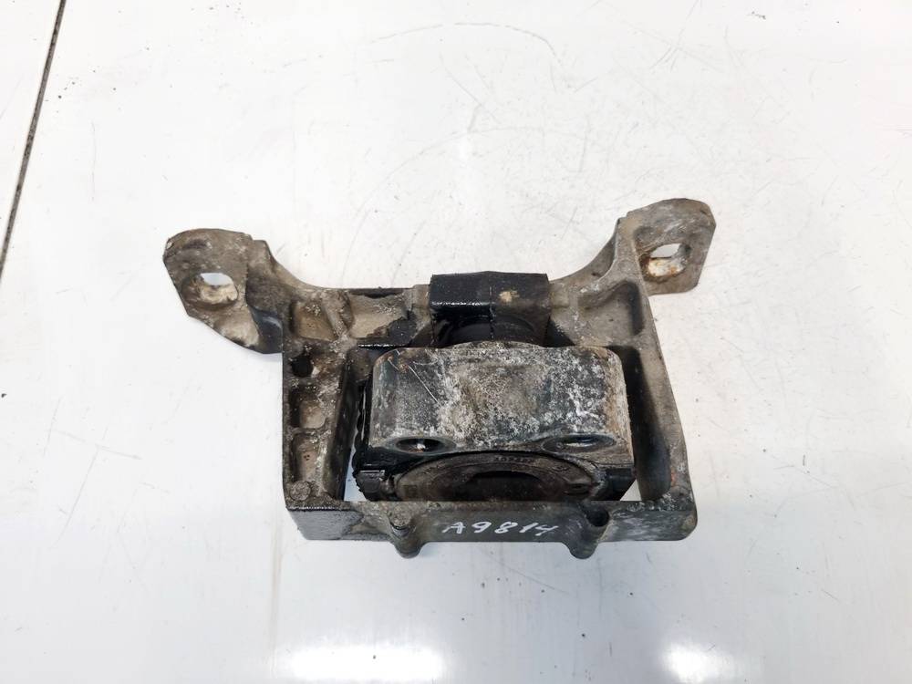 307396 Ford C-MAX 2005 Variklio pagalves bei Greiciu dezes pagalves