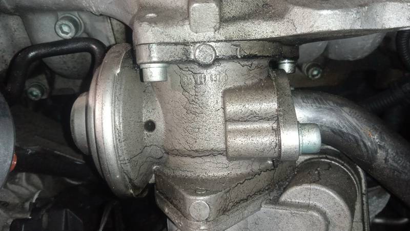 038129637D Volkswagen Golf 2003 EGR Valve Exhaust Gas