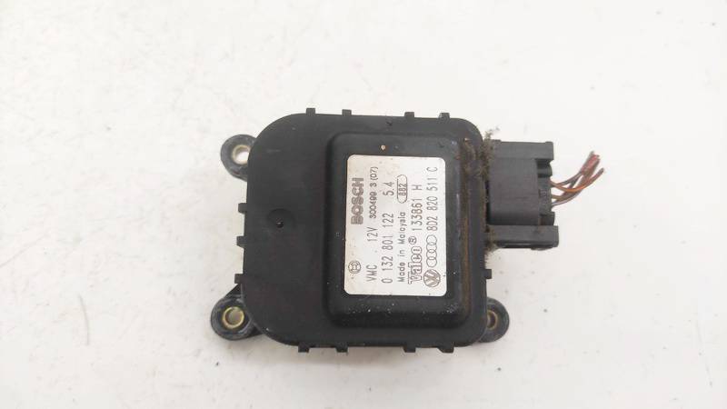 8D2820511C Volkswagen Golf 1999 Heater Vent Flap Control Actuator Motor