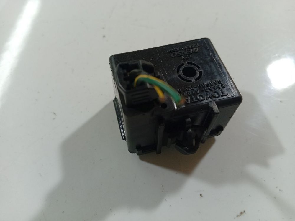 8665041010 Toyota Avensis Verso 2005 Relejs