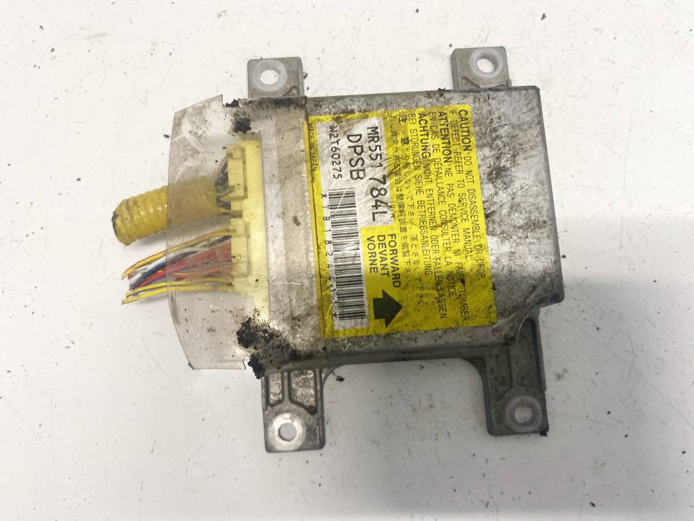 MR551784L Mitsubishi Pajero 2002 Komputer SRS airbag – moduł sterujący poduszek powietrznych