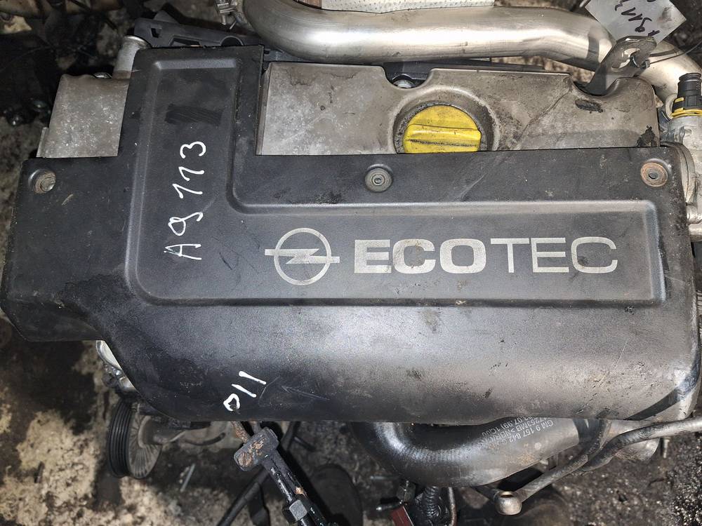 Opel Astra 2000 Osłona dekoracyjna silnika