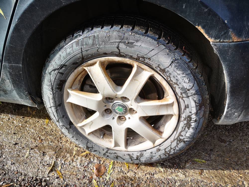 5X112 Skoda Superb 2011 Lietu ratu komplektas R16 - Thumbnail 2