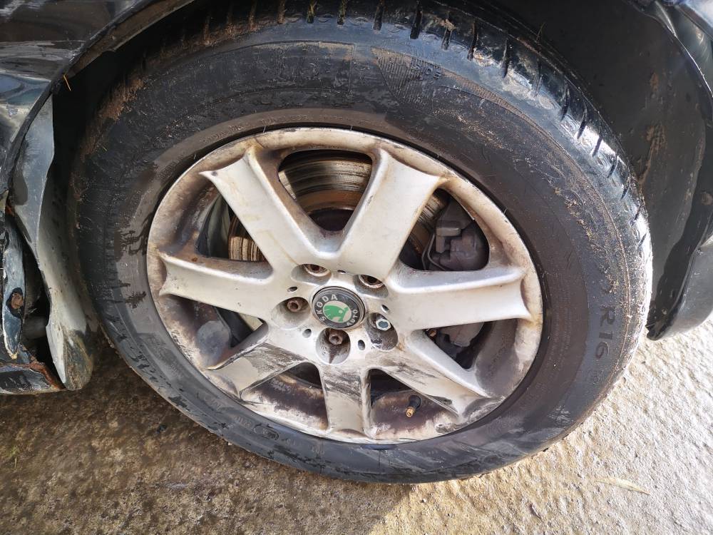 5X112 Skoda Superb 2011 Lietu ratu komplektas R16 - Thumbnail 3