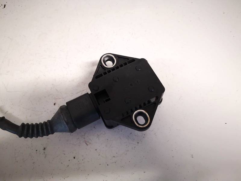 8E0907637A Volkswagen Passat 2005 Czujnik prędkości ESP - Thumbnail 3