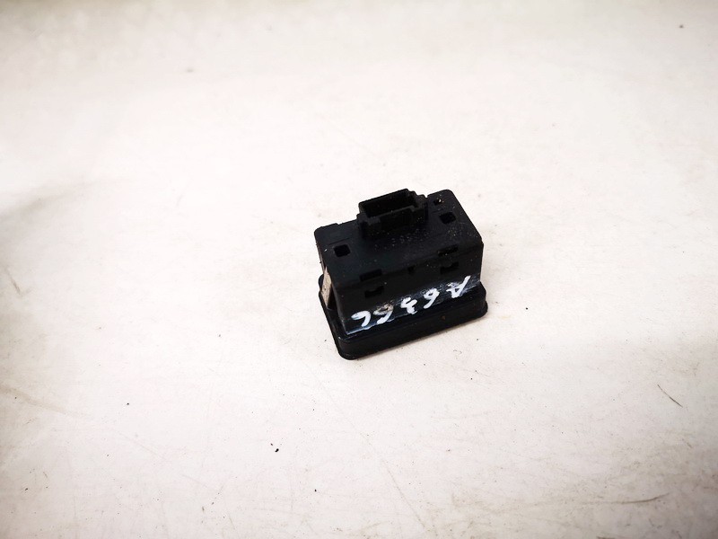 8368974 BMW 5-Series 1997 Przycisk sterowania szybą (przyciski podnoszenia szyby) - Thumbnail 3