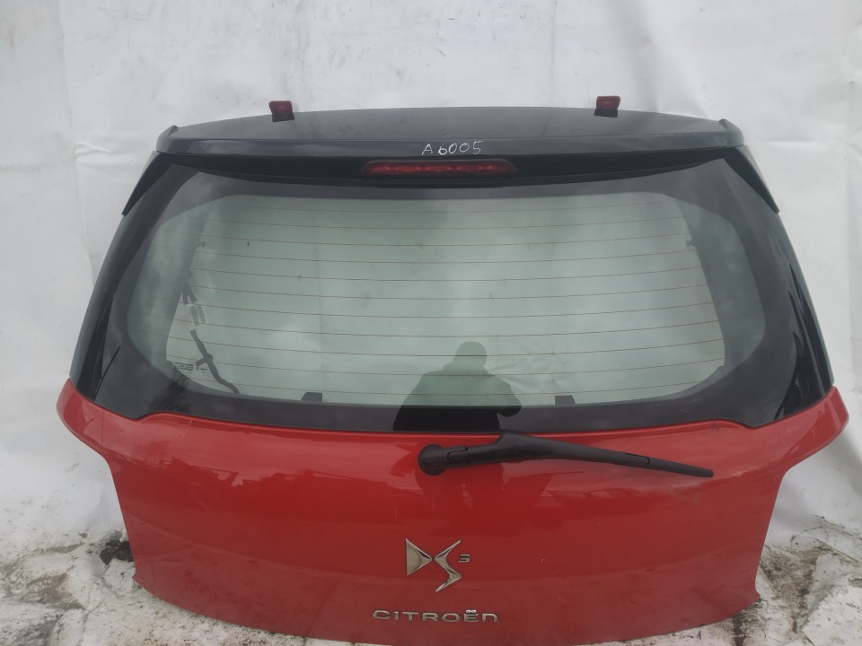 RAUDONA Citroen DS3 2014 Aizmugurējais vāks (pārsegs) - AIZMUGURE