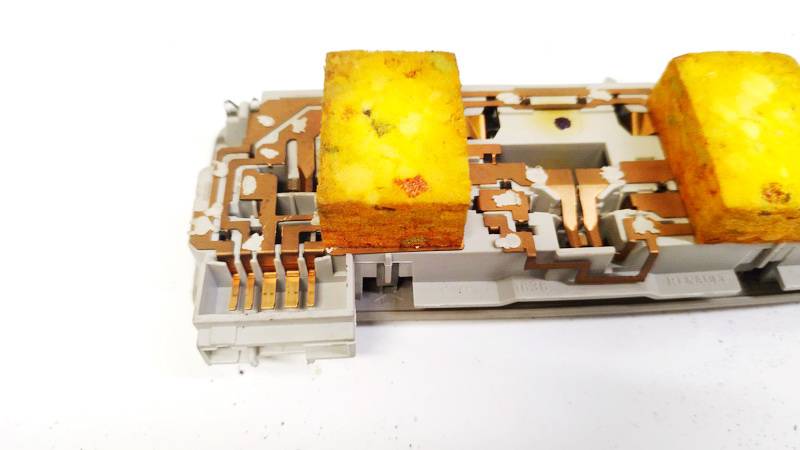 8200003037 Renault Espace 2004 Interior Light - FRONT - Thumbnail 3