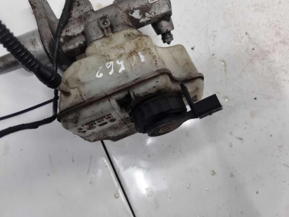 1K1611301D Skoda Octavia 2011 Brake Master Cylinder Reservoir - Thumbnail 4