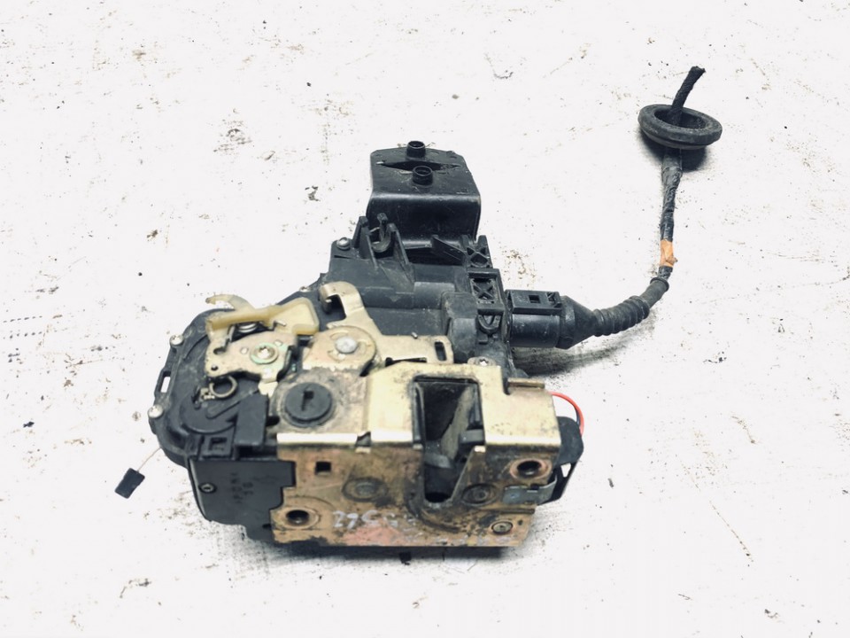 3B4839015A Volkswagen Passat 1997 Door Lock Mechanism - REAR LEFT - Thumbnail 2