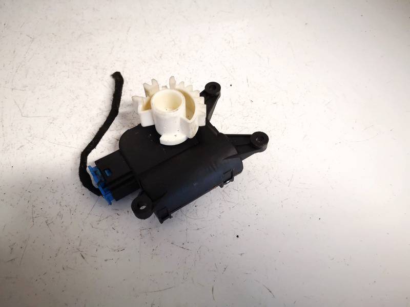 1K0907511C Volkswagen Passat 2013 Heater Vent Flap Control Actuator Motor - Thumbnail 3