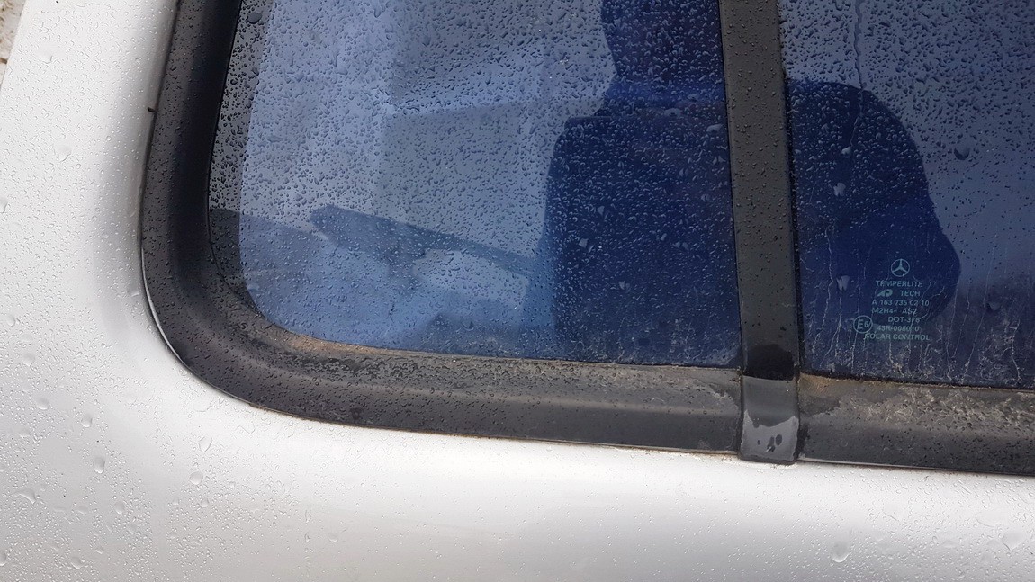 Mercedes-Benz ML-CLASS 1998 Quarter glass - REAR RIGHT - Thumbnail 3