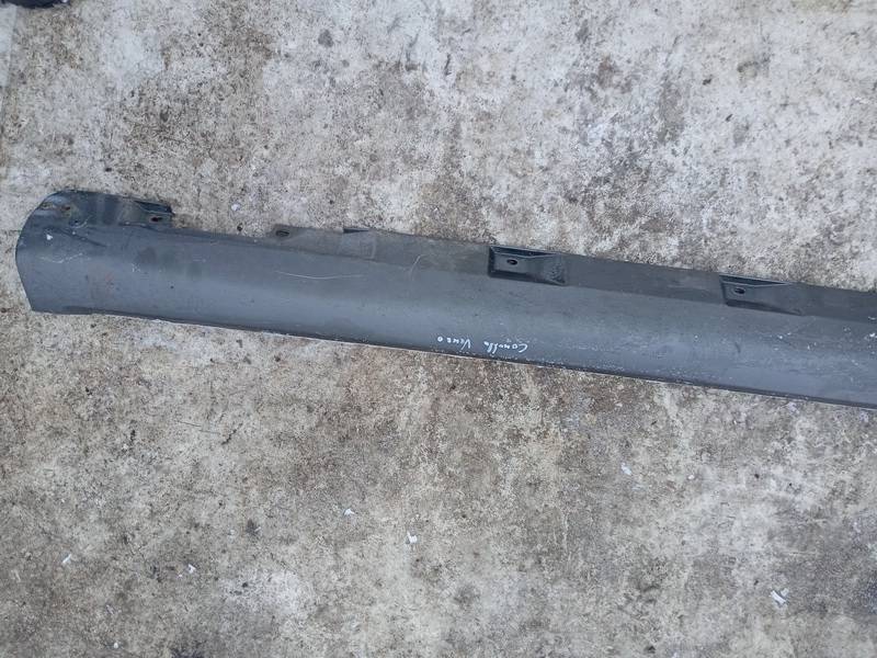 758510F010 Toyota Corolla Verso 2005 Right Sill Moulding