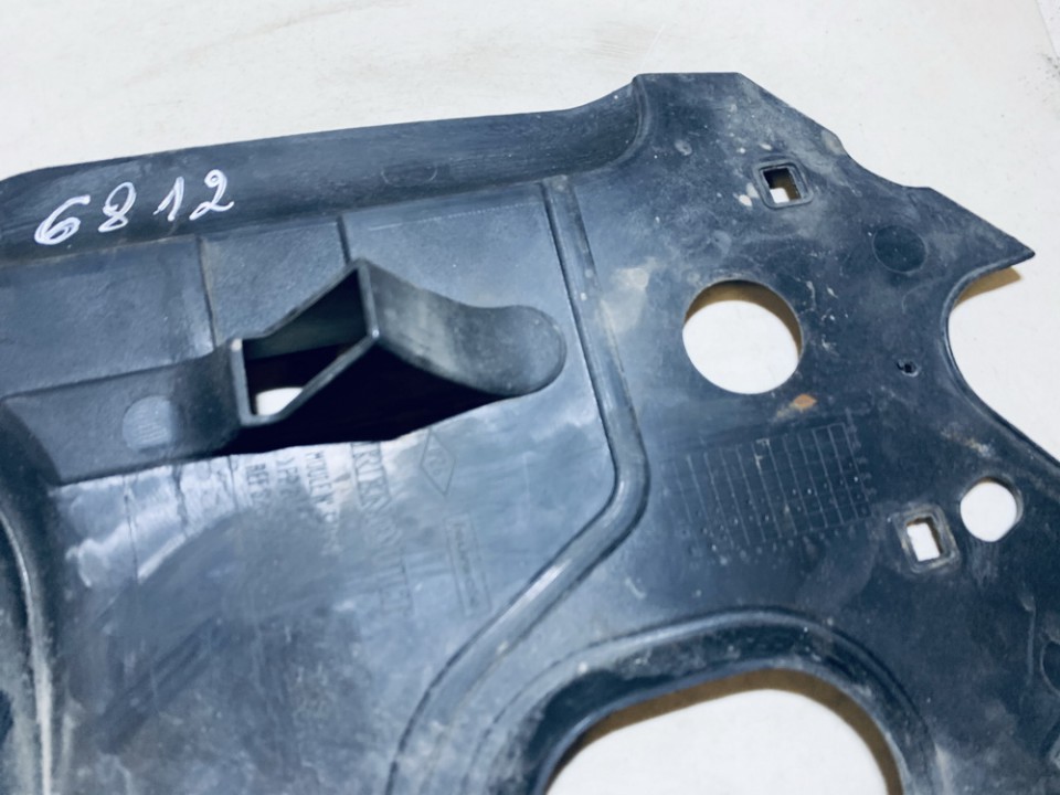 8200520781 8200520774 Engine Cover (plastic trim cover engine) Renault