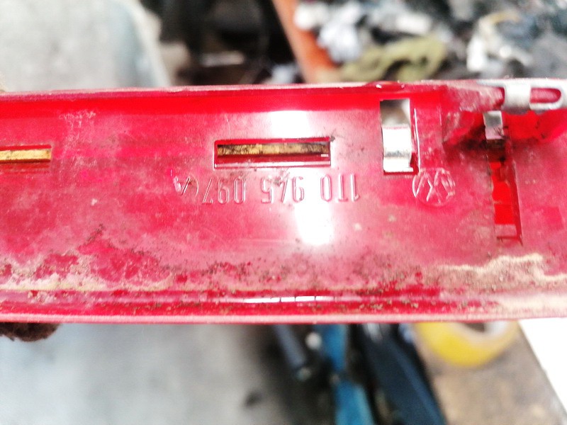 1T0945097A Volkswagen Touran 2004 Papildomas stop zibintas - Thumbnail 3