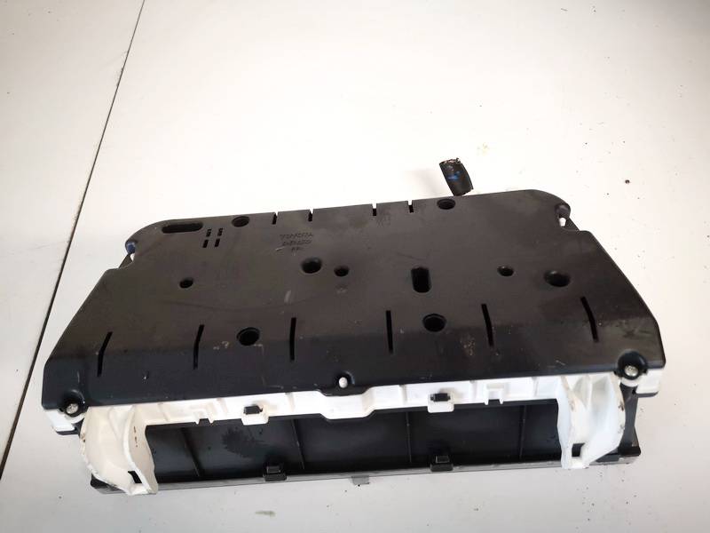 838000F090 Toyota Corolla Verso 2006 Speedometers - Cockpit - Speedo Clocks Instrument - Thumbnail 2