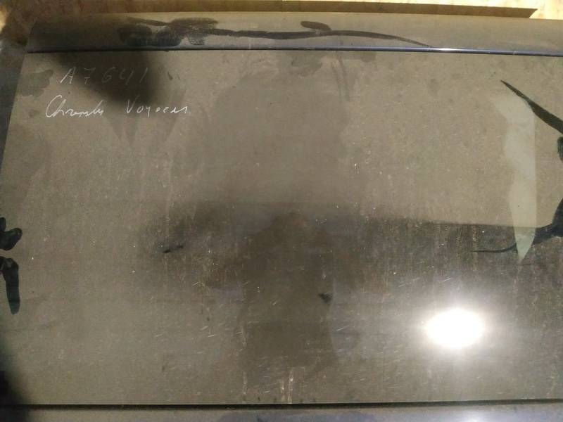 Chrysler Voyager 2002 Szyba drzwi - TYLNE LEWE