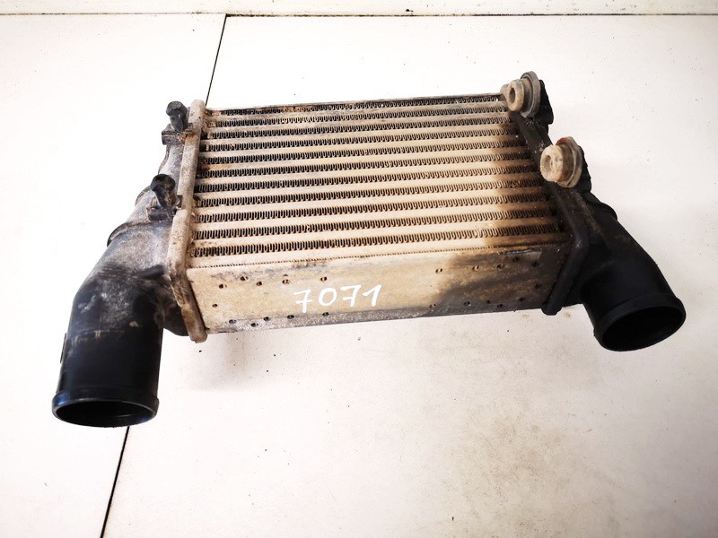 058145805A Volkswagen Passat 1999 Intercooler radiator - engine cooler fits charger