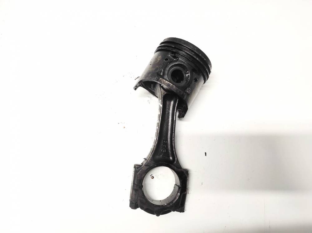 Mazda 323F 2000 Stumoklis su svaistikliu